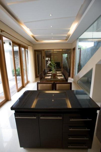 Villa Travis Seminyak Kültér fotó