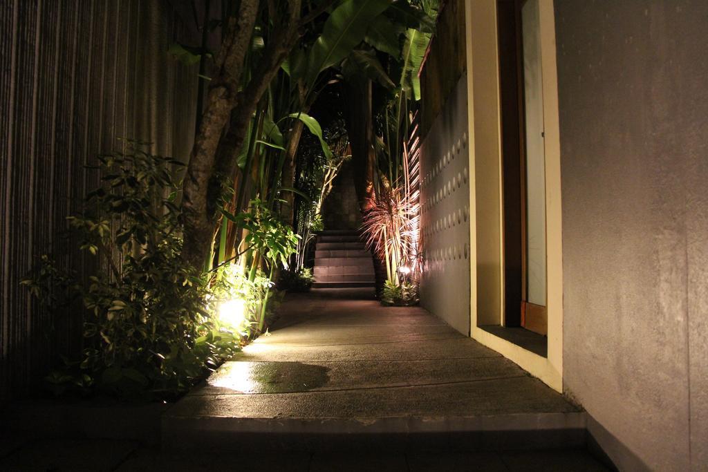 Villa Travis Seminyak Kültér fotó