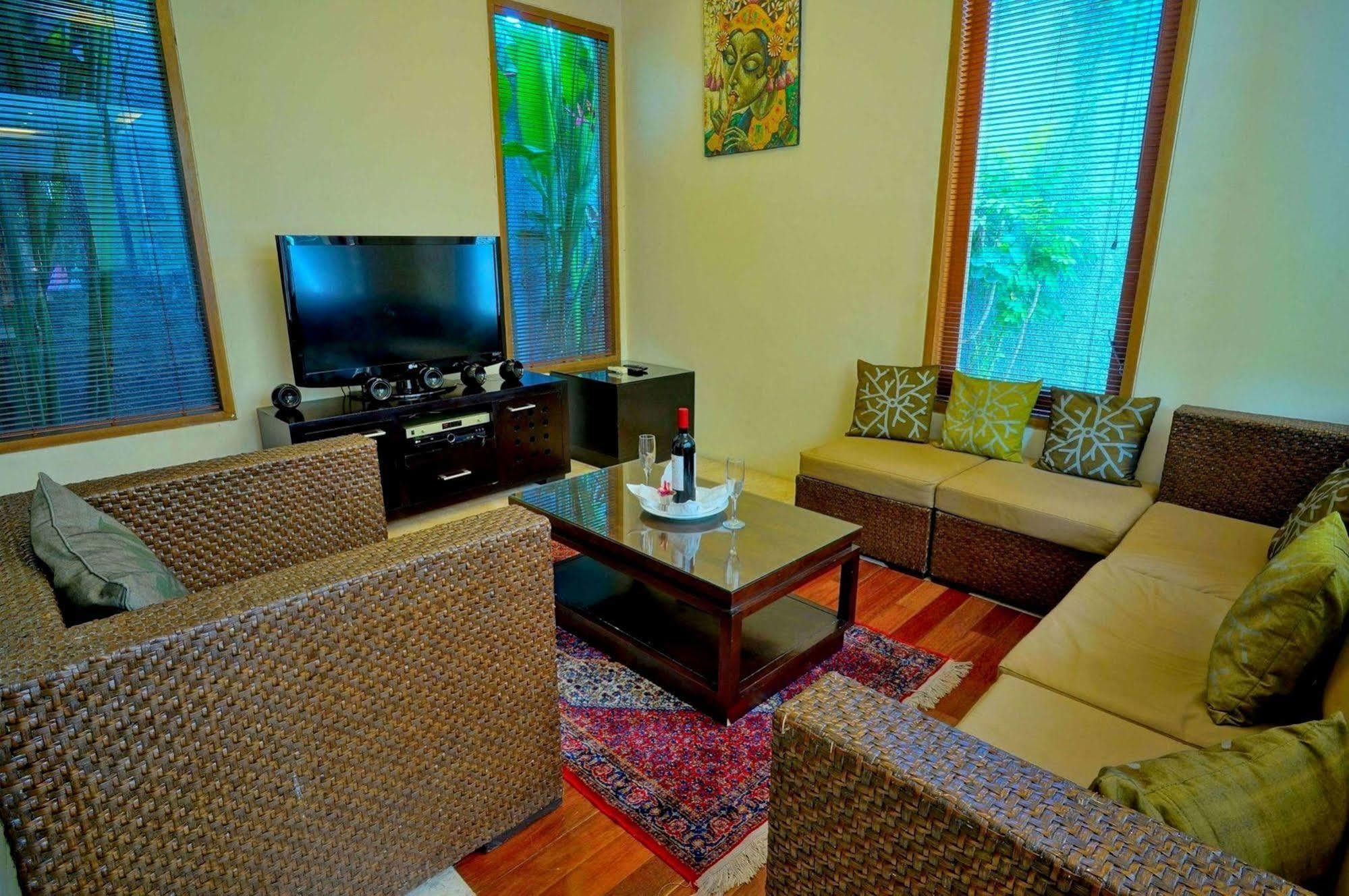 Villa Travis Seminyak Kültér fotó