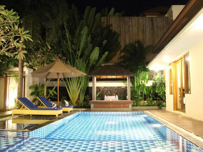 Villa Travis Seminyak Kültér fotó
